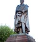 A Decazeville, il n'est pas étonnant de découvrir une statue erigée en l'honneur d'Elie Decazes. Le duc Decazes (1780-1860) qui hérita des mines de charbon, créa en 1826, avec l’aide du polytechnicien François Gracchus CABROL, les Houillères et Fonderies 