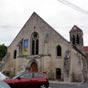 En traversant le village de Saclas, nous passons devant l'église romane Saint-Germain.