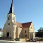 L'église Saint Vincent d'Ardentes date du XIIe siècle mais son style gothique révèle que l'édifice a été très remanié au XVe. A l'intérieur, sur les clefs de voûte, sont peints les blasons des grandes familles des alentours. 