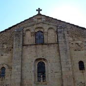 L'église Saint-Pierre à Aralanc