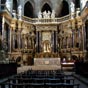 Le chœur d'Auch constitue presque une église dans une église avec ses vastes dimensions, 33,80 m sur 11,80 m. Il est entièrement clôturé par le retable monumental de Pierre II Souffron à l'Est, et par les stalles sur les trois autres côtés. Le chœur a reç