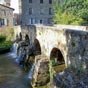 Pondaurat, vieux pont sur la Bassanne. Il porte un 