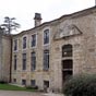 Auros : L'abbaye Sainte-Marie du Rivet, nichée au cœur de la forêt, est une abbaye cistercienne qui a été classée monument historique en 1926.