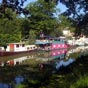 Le canal du Midi attire un important tourisme fluvial.