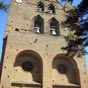 En arrivant à Baziège, très ancienne cité néolithique et gallo-romaine, on découvre, à nouveau une église avec un clocher-mur du XIVe, un portail gothique à chapiteaux historiés, et des voûtes à liernes et tiercerons. Cette église abrite un christ en bois