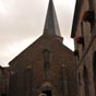 L'église Saint-André est de style roman et gothique. La construction initiale date du XIIe siècle.