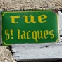 Cette plaque de rue en hommage à notre saint patron nous a comblés.