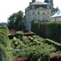 Blois : l'Hôtel-de-Ville se situe derrière la cathédrale Saint-Louis. Il occupe les bâtiments de l’ancien palais épiscopal, construit probablement par l'architecte Jacques V Gabriel auquel on doit aussi le vieux pont de Blois.