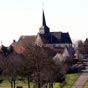 En ce début d'étape, le chemin historique de Saint-Jacques traverse les villages de Charentonnay, puis de Couy.