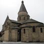 Abbatiale Saint-Barthélémy. C'est en 1080, que la construction de cette église est ordonnée par un acte du chapitre de la cathédrale de Limoges.