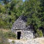 Une gariotte est, dans le parler de Cahors, une guérite enclavée dans une muraille ou dans un pierrier de l'ancien vignoble. Il s'agit d'une construction en pierre sèche, c'est-à-dire sans mortier liant les pierres.