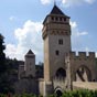 Le pont Valentré (en occitan pont de Balandras), également appelé pont du Diable, est un pont fortifié du XIVe siècle franchissant le Lot à l'ouest de Cahors, en France. Il offre aujourd'hui, avec ses trois tours fortifiées et ses six arches précédées de 