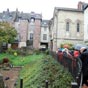 Même sous la pluie, les jacquets sont friands de parcourir le vieux Tours.