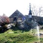 L'ancien lieu de culte celte fut, comme souvent, repris par le christianisme. Une petite église romane dédiée à saint Flour fut érigée au XIIe siècle par Jehan de Bellenaves, seigneur de Saint Floret et chambellan du duc d'Auvergne. Son passé celte se retrouve dans les chapiteaux représentant des feuilles de chêne.