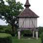 Pigeonnier à la sortie de Lauzerte, à Le Chartron.