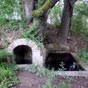 Fontaine et abreuvoir à la sortie de Lauzerte sur votre Chemin de Compostelle.