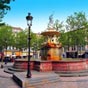 Nous traversons la place Carnot et découvrons la fontaine de Neptune.