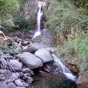 Petite cascade sur le chemin.