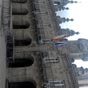 Autour de cette place, bordée d'arcades, l'hôtel de ville, l'Ayuntamiento de 1738 offre un bel exemple de baroque civil galicien.