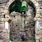 Lunas : le vestige le plus émouvant, le plus vulnérable est celui de l'ancienne chapelle préromane Saint-Georges (IXe-Xe siècle) sur un site gallo-romain à 300 mètres du château.