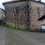 L' église hexagonale San-Miguel de Aretxinaga s'élève sur l'emplacement d'un ancien ermitage qui avait été érigé autour d'un curieux phénomène géologique... (Photo suivante).