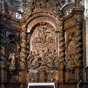 Dans la coupole sud, la niche contient une peinture murale du XVIe siècle. La chapelle est aujourd'hui remplacée par une abside cachée par un grand retable du XVIIe siècle, provenant du couvent des Jésuites de Périgueux. Ce retable évoque l'histoire de l'