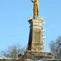 Notre-Dame des Dunes, statue colossale sur les falaises des Dunes, construite à l'instigation du cardinal Pie (1876).