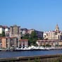 Vue de Portugalete depuis la rive droite du Nervion.