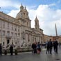 Sans doute, une des places les plus touristiques : La piazza Navona (place Navone) située dans la partie nord du champ de Mars est construite sur les ruines du stade de Domitien (Ier s.) dont elle conserve la forme exacte.