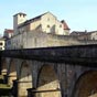 Roquefort : L'église Notre-Dame-de-l'Assomption conserve peu d'éléments de sa construction d'origine au XIIe siècle.