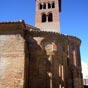 Sahagún : l'église San Lorenzo, édifiée au XIIe siècle se dresse au nord-ouest de la ville, dominée par un élégant clocher en briques.
