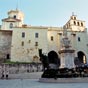 La cathédrale Santa Maria de la Asunción est un ensemble monumental dont l'église haute a été édifiée au XIIIe siècle dans le même syle gothique que l'église basse. Du XVe au XVIIe siècle, elle a subi des ajouts de chapelles latérales.