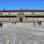 L’hôpital des Rois-Catholiques (En galicien : Hostal dos Reis Católicos, en espagnol : Hospital de los Reyes Católicos) également connu historiquement sous le nom d’« hôpital royal de Saint-Jacques de Compostelle », est un édifice de style plateresque con