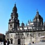 Place da Inmaculada : La Rúa das Casas Reais conduit vers l’accomplissement, devant la porte nord de la cathédrale, sur la Plaza de la Inmaculada, qui a bien changé depuis l'époque du Guide du pèlerin. Au Moyen Âge s'y tenait un grand marché appelé el Par