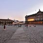 Au crépuscule, la place de l'Obradoiro revêt un charme particulier.