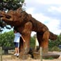 La bête du Gévaudan vous souhaite la bienvenue à Saugues...