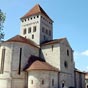 L'Hôpital-d'Orion : L'église Sainte-Marie-Madeleine est contemporaine de l'hôpital. Elle a survécu aux vicissitudes du temps. L'édifice d'origne, du XIIe siècle, était bâti sur le plan d'une croix grecque.