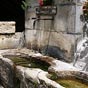 Fontaine près du lavoir.