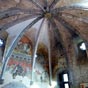 Salle gothique , la "aula" qui servait de salle de réception et d'apparât qui témoigne de la splendeur des seigneurs de Saint Floret fin XIIIe et XIVe siècle.