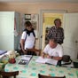 Pierre Catoire signe le livre d'or de l'église....sous le contrôle vigilant de notre consoeur Christiane....